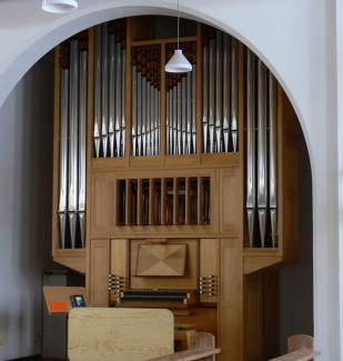 Orgel in Seitennische